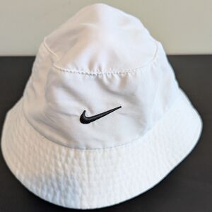 Nike White Bucket Hat with Black Swoosh Embroidery